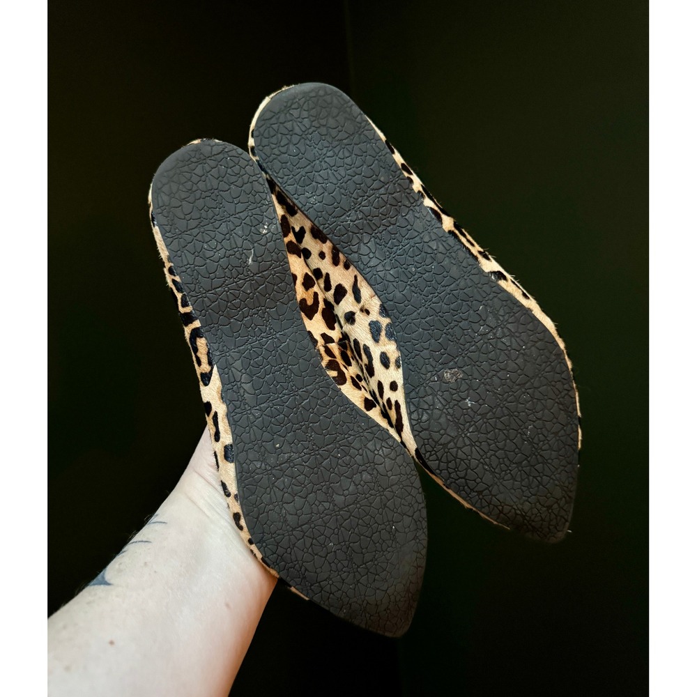 Steve Madden Leopard Print Cow Hair Pointed Toe Flats Women's Size 7M - Picture 2 of 7